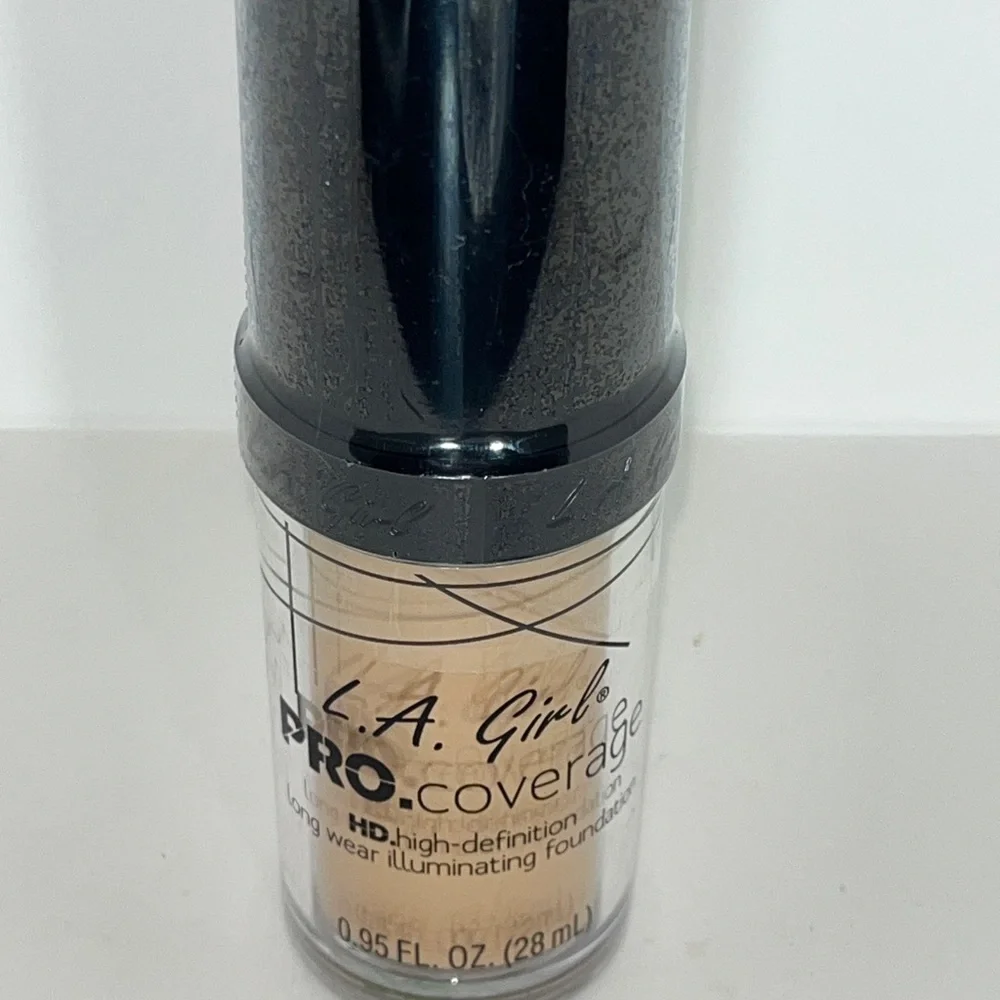 L.A. Color Pro.Coverage Long Wear Illuminating Foundation, GLM645 Nude Beige New